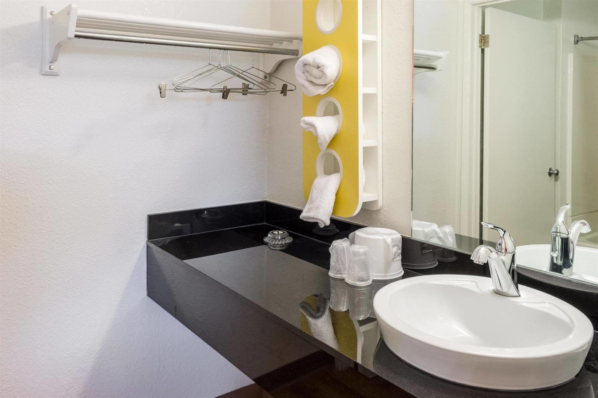Motel 6-Bakersfield, Ca - East Extérieur photo