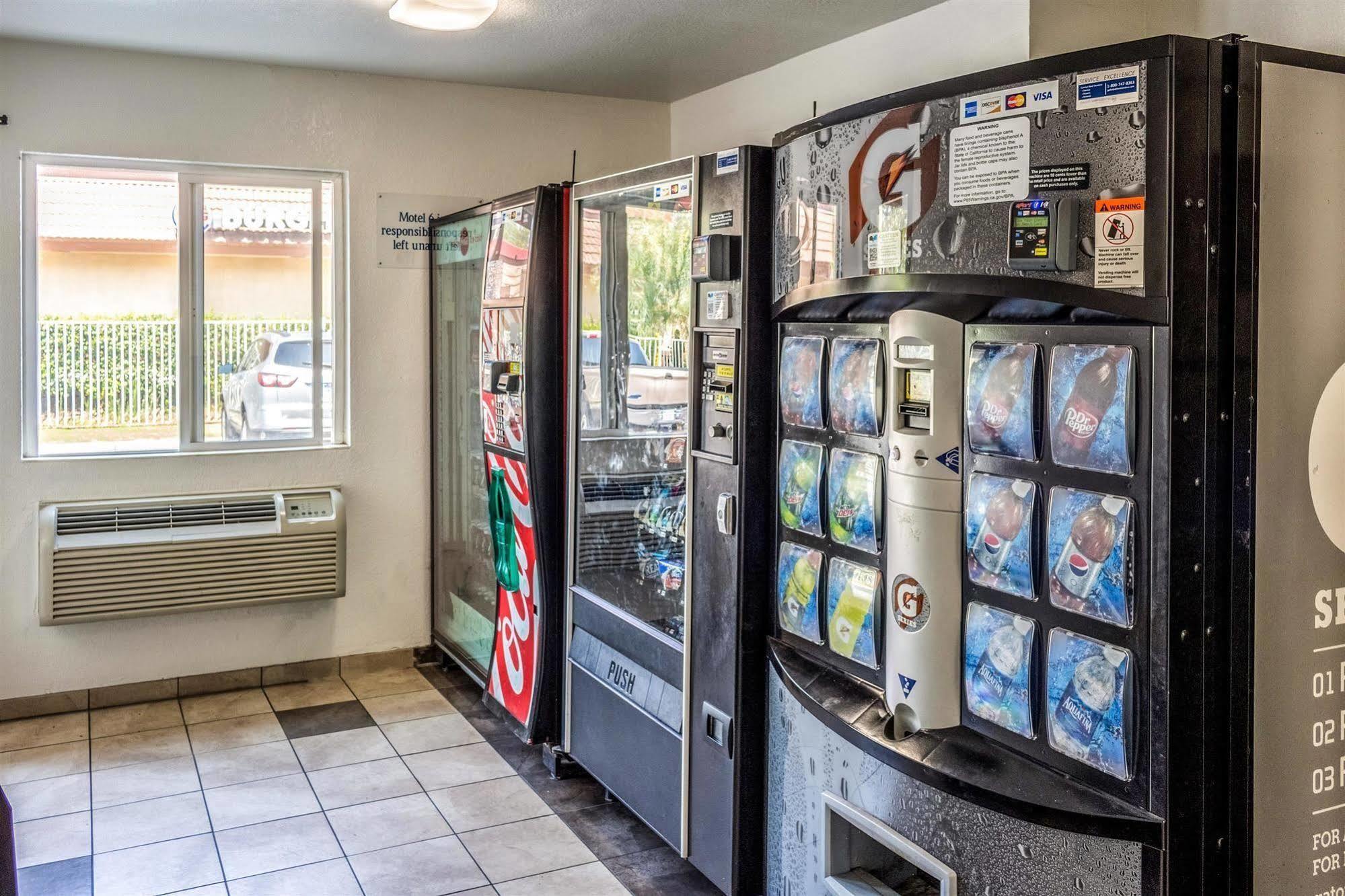 Motel 6-Bakersfield, Ca - East Extérieur photo